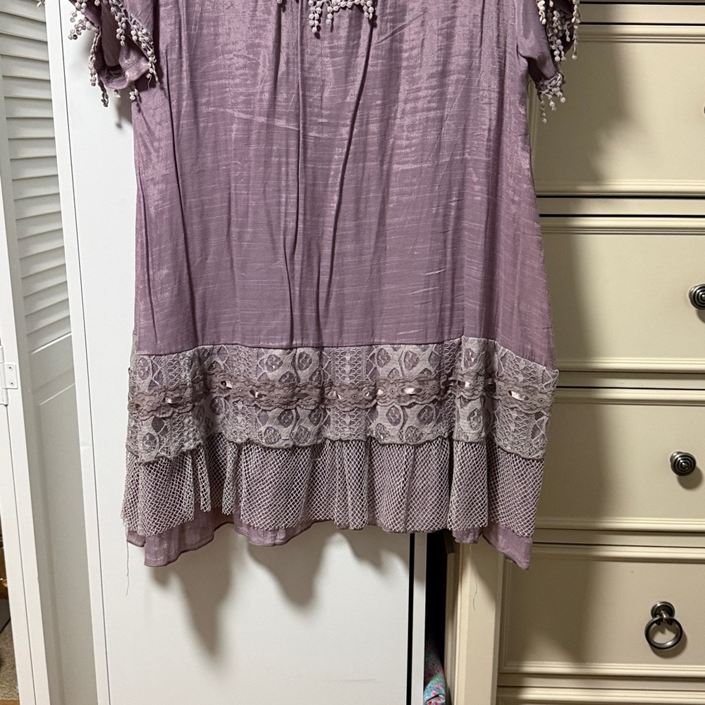 Pretty Angel Mauve Lace Button-Up Top - Picture 8 of 8